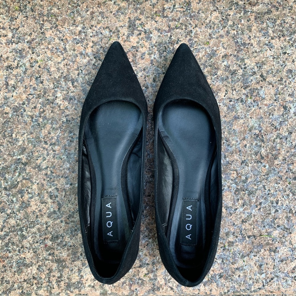 AQUA Abel black suede pointed toe flats